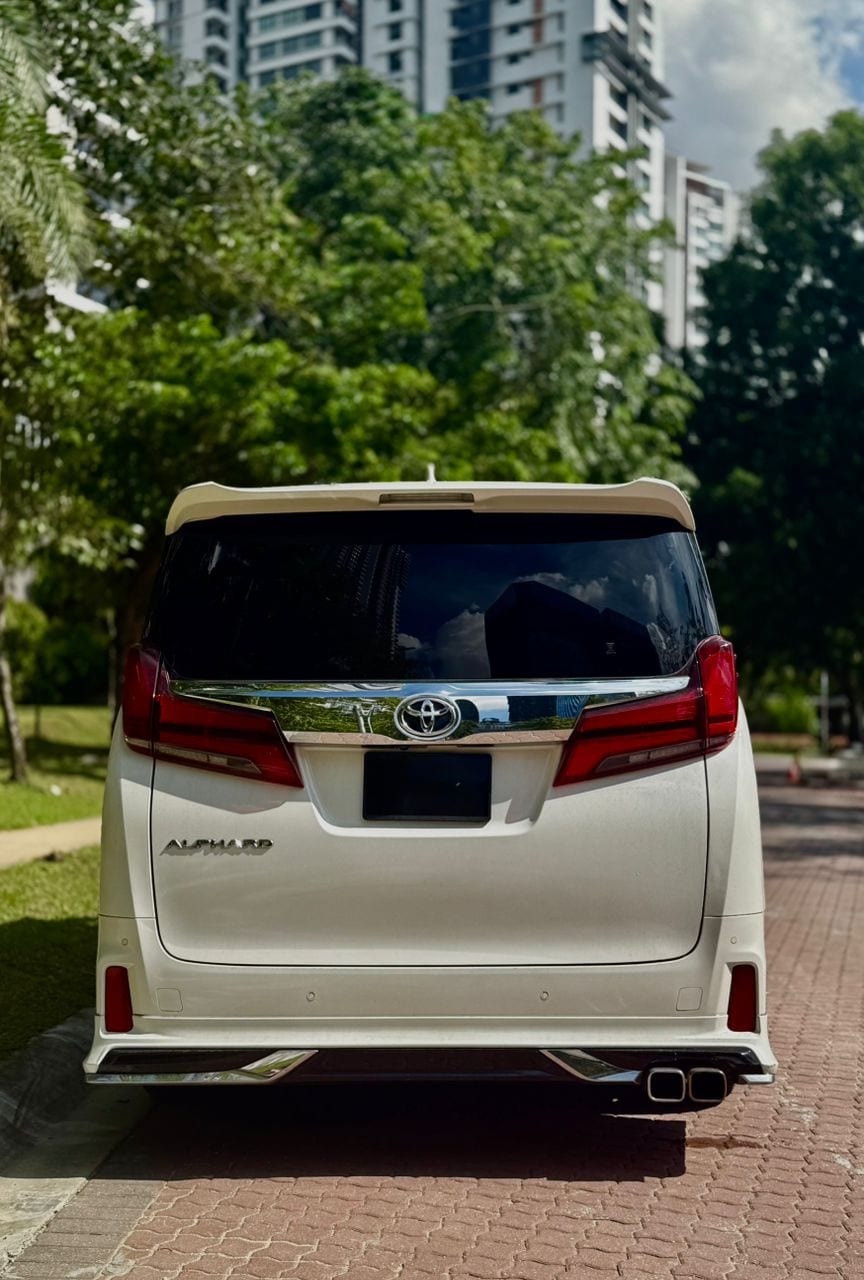 Toyota Alphard SC rental Malaysia — photo 4