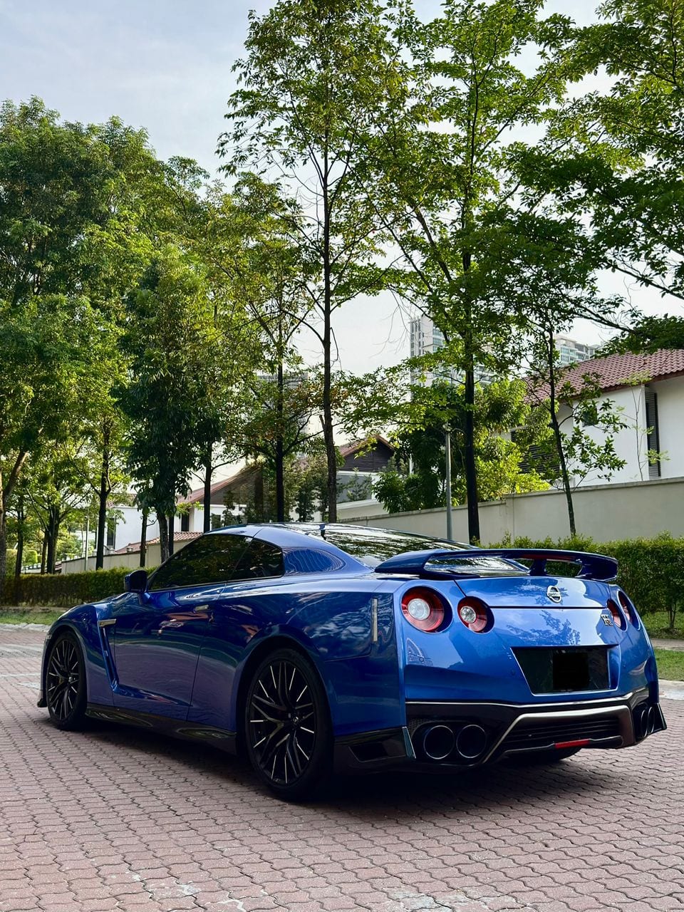 Nissan GT-R R35 rental Malaysia — photo 3