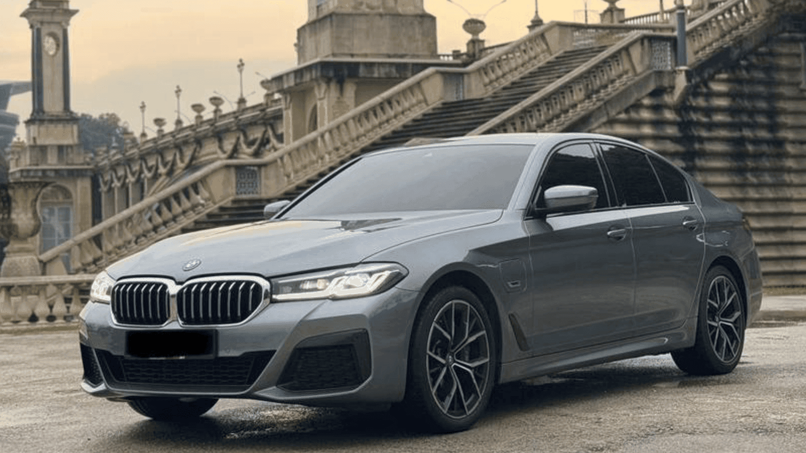 BMW 5 Series (LCI) - luxury car rental Kuala Lumpur Malaysia