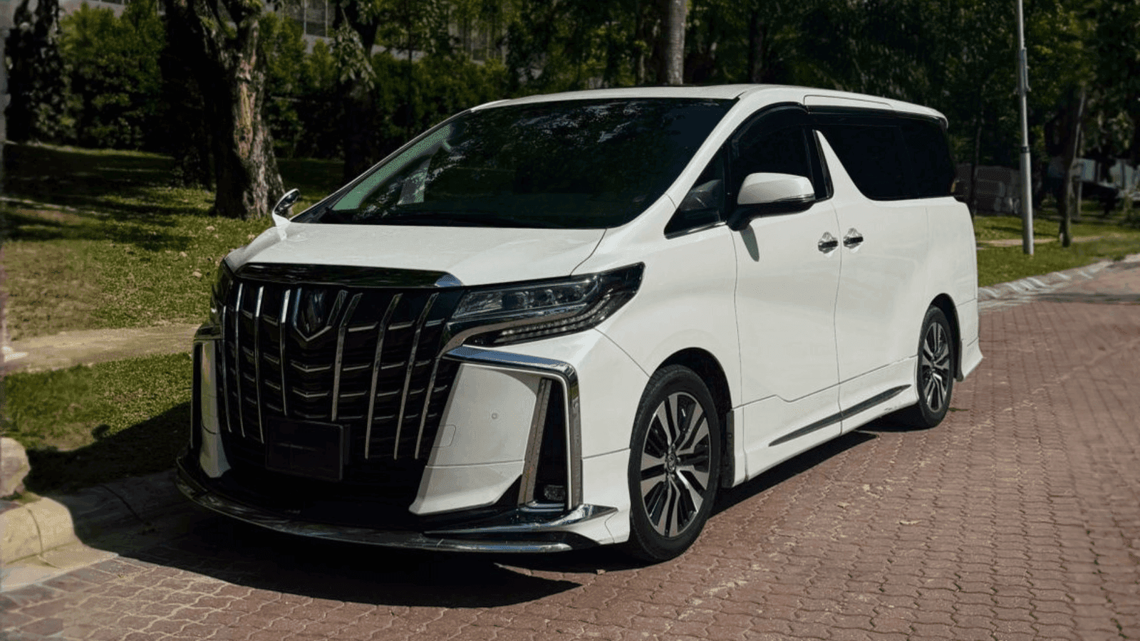 Toyota Alphard SC - luxury car rental Kuala Lumpur Malaysia